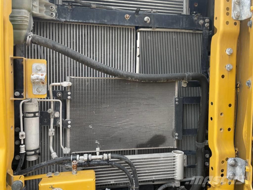 CAT 320 Верижен екскаватор