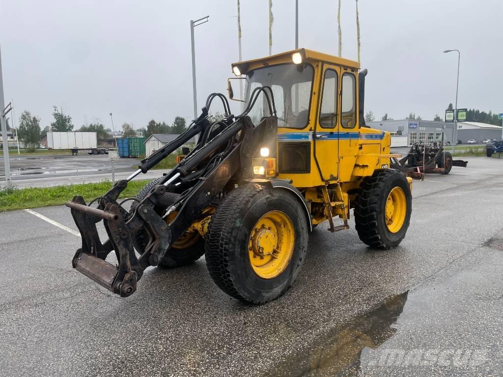 Volvo BM 4200 Колесни товарачи