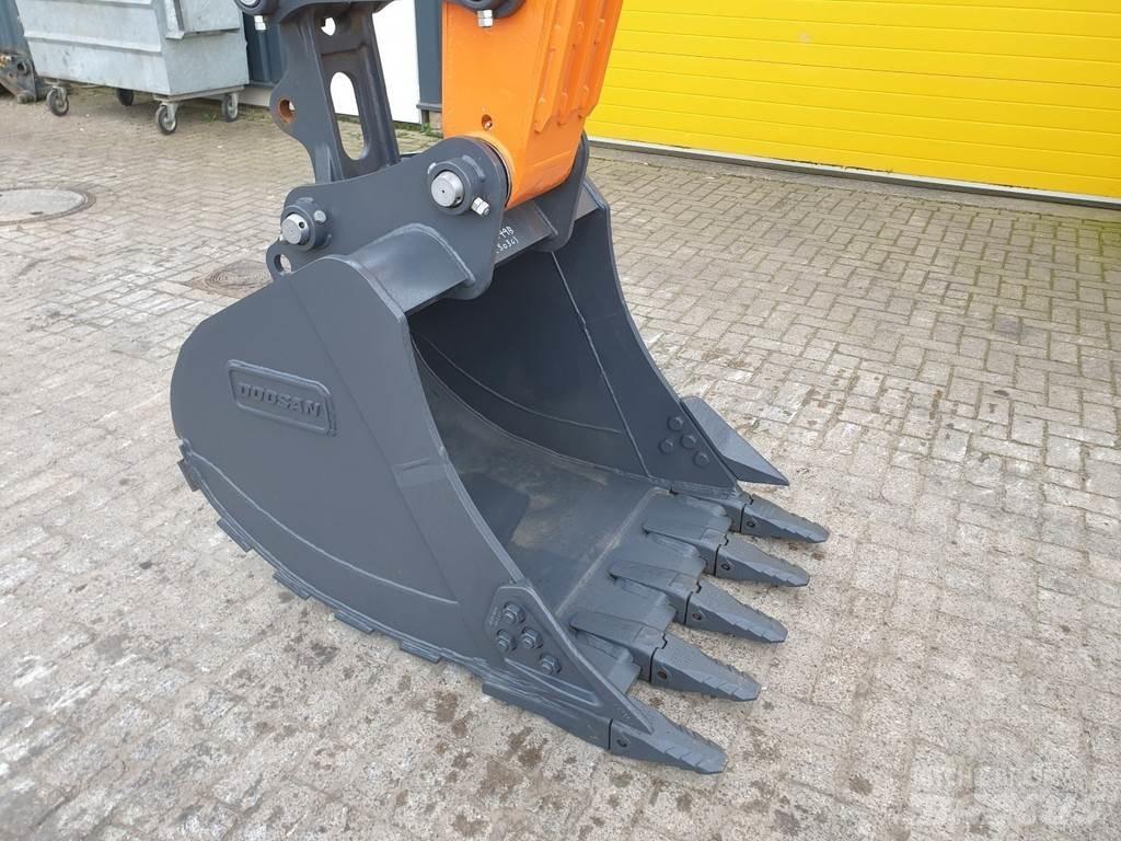 Develon DX140LC Верижен екскаватор