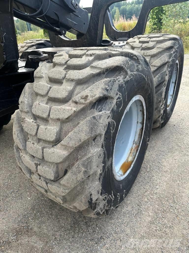Komatsu 875 Форуардери