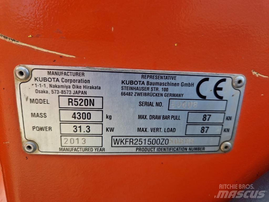 Kubota R 520 N Колесни товарачи
