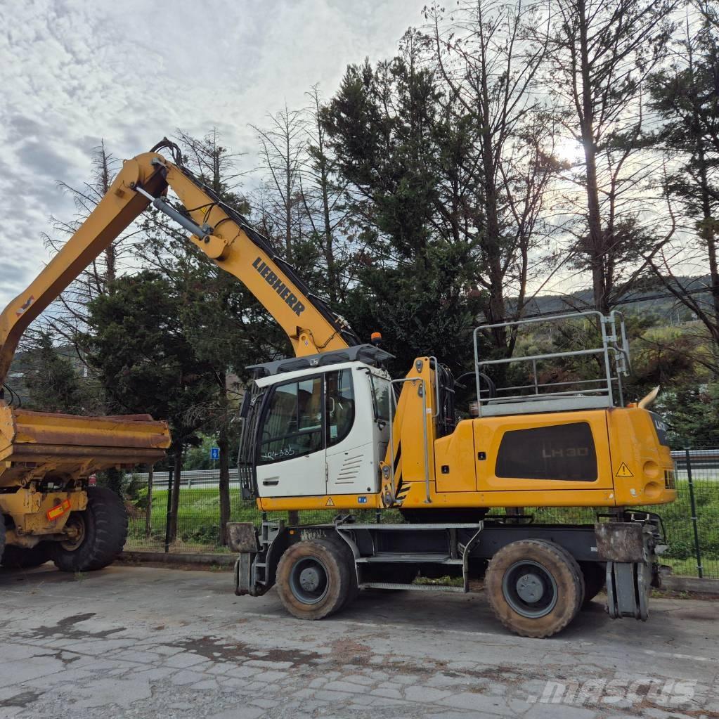 Liebherr LH 30 M Оператори на отпадъци/индустрия
