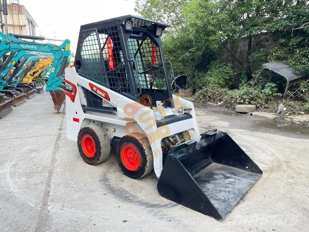 Bobcat S70 Мини товарачи
