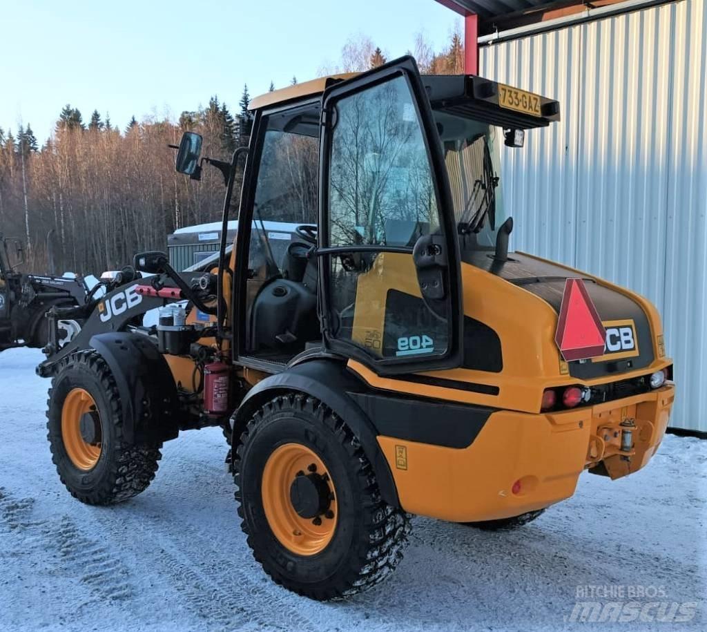 JCB 409 Колесни товарачи