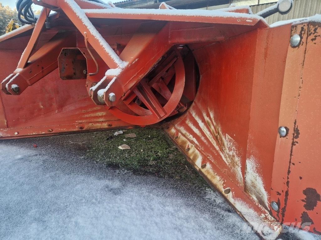 Esko 312 Снегохвъргачки
