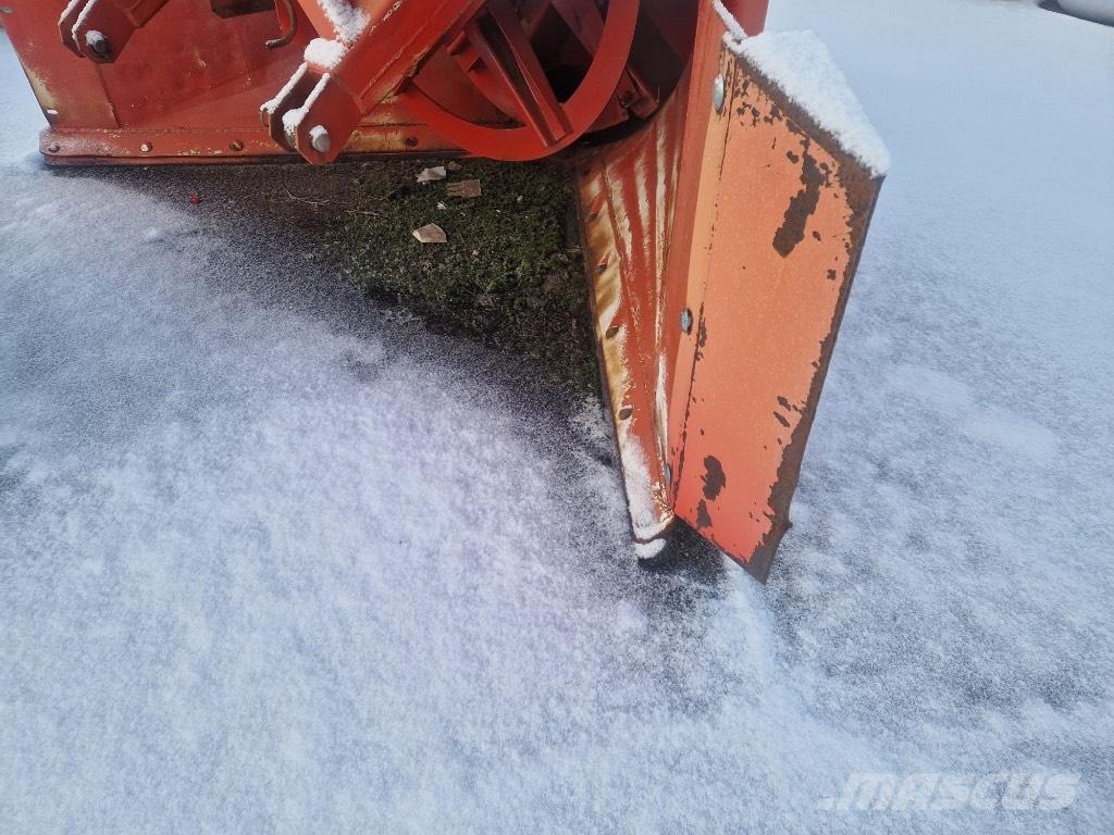 Esko 312 Снегохвъргачки
