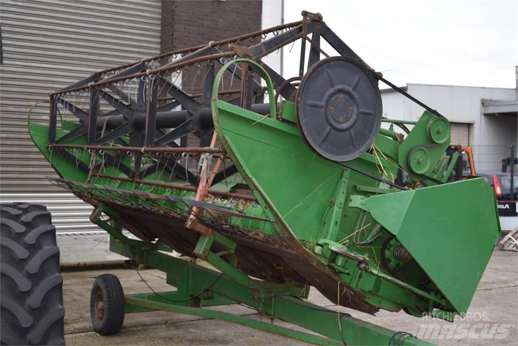 John Deere 1065 Комбайни