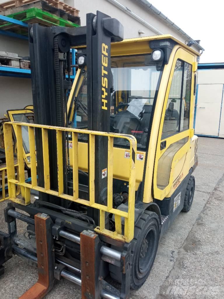 Hyster H 3.5 FT Камиони с АГУ