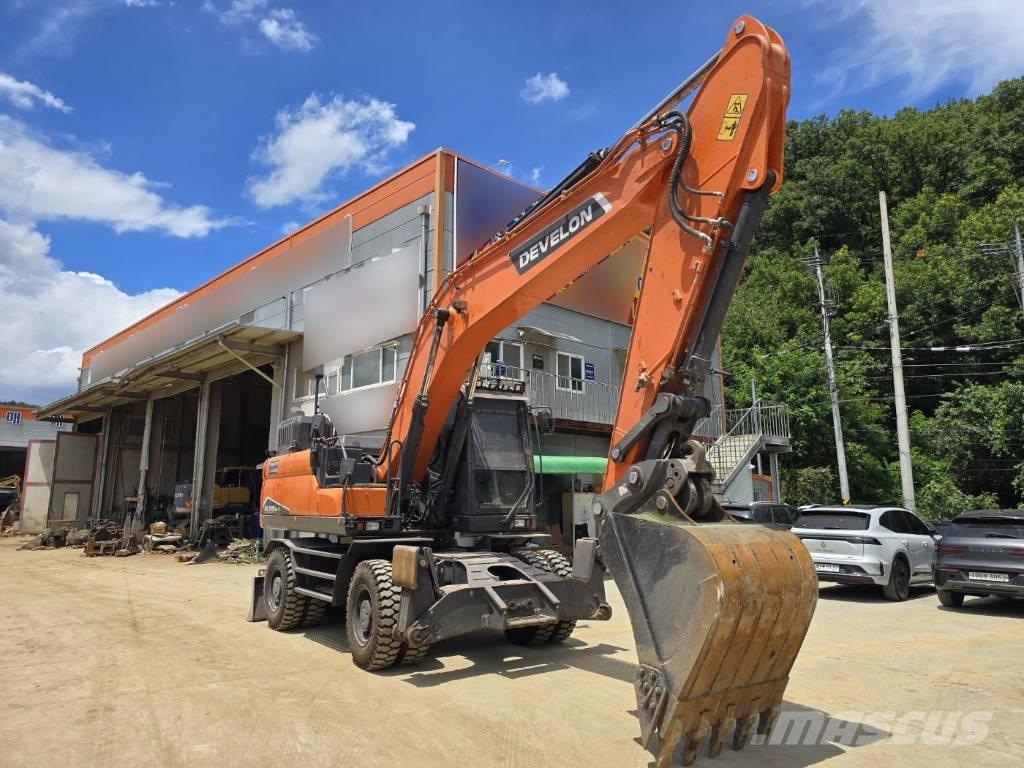 Doosan DX220W-7 Колесни екскаватори