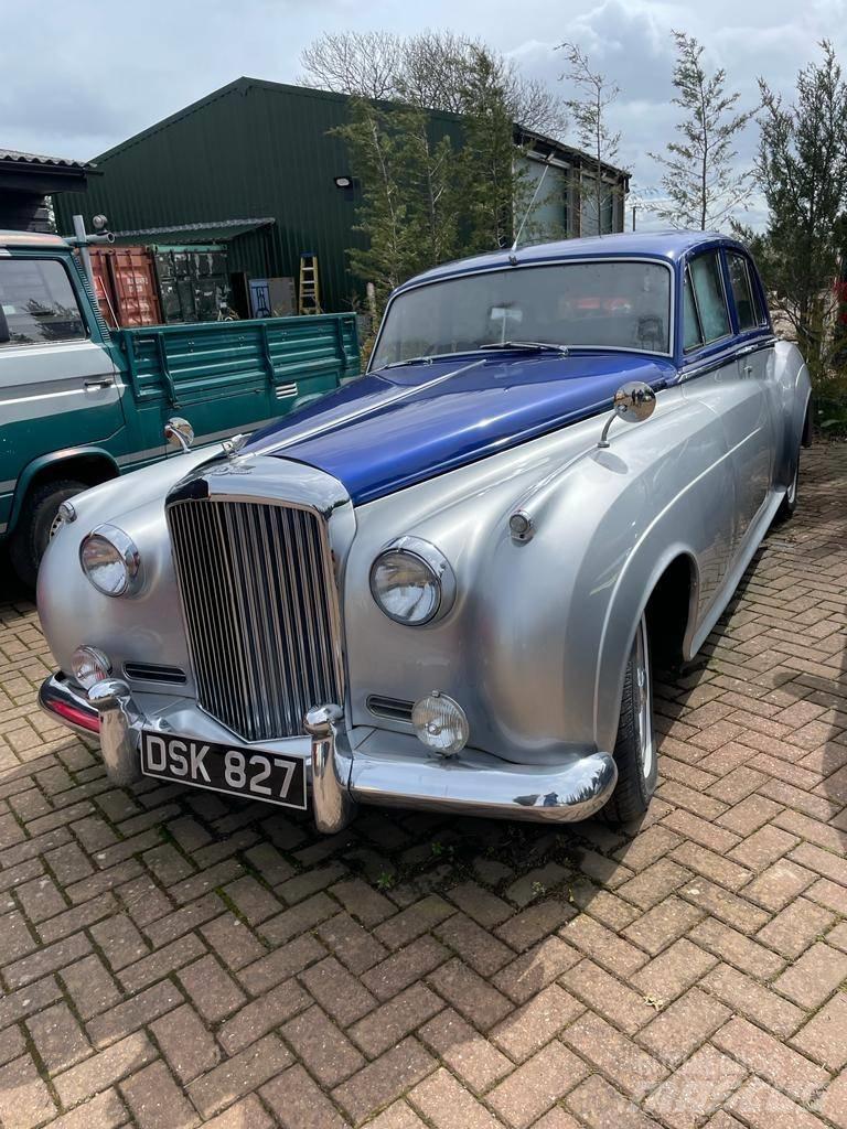 Bentley S1 Коли