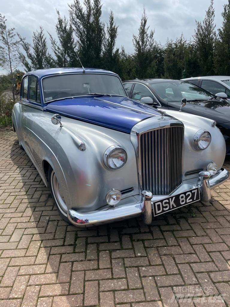 Bentley S1 Коли
