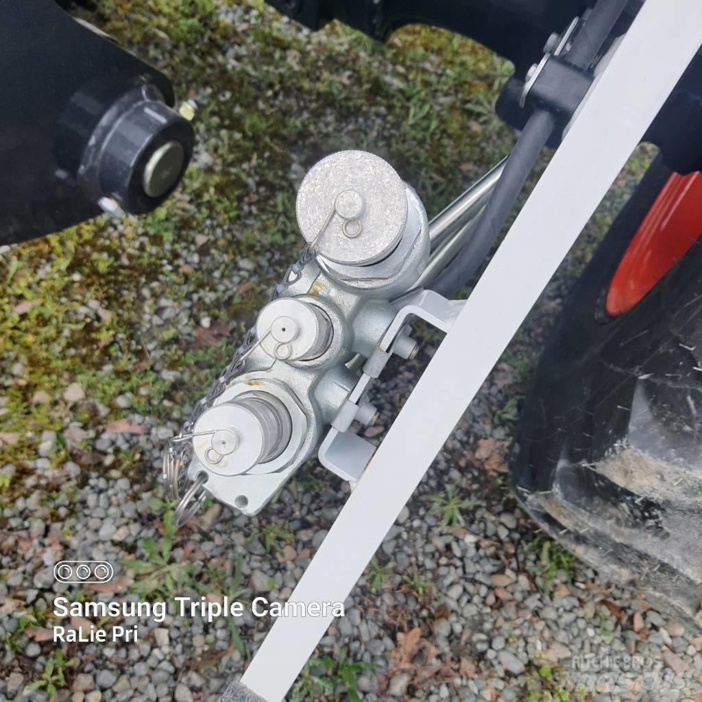 Bobcat Radlader Колесни товарачи