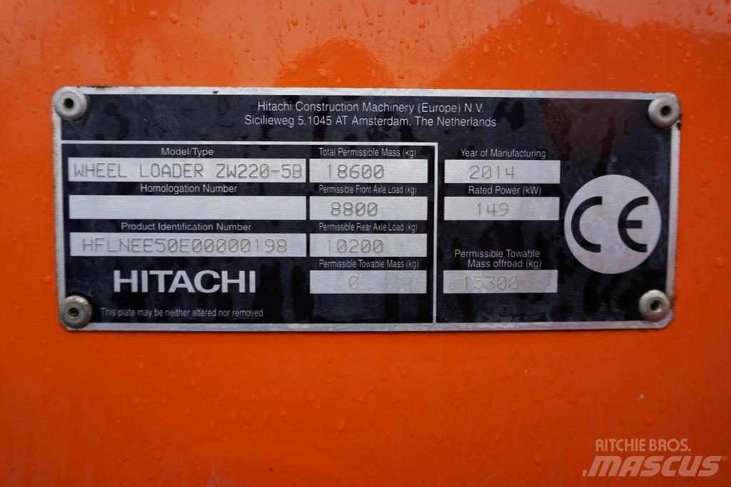 Hitachi ZW 220-5 B Колесни товарачи