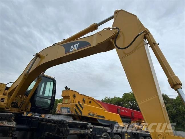 CAT 320 C Багери амфибии