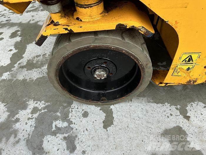 JCB S4046E Ножични работни платформи