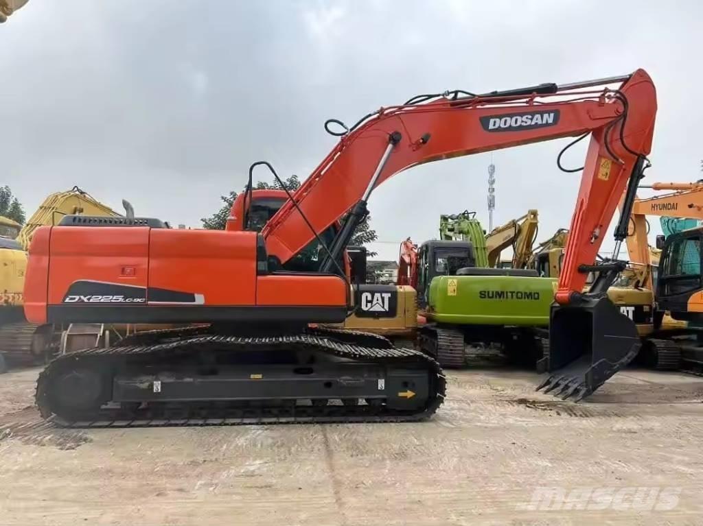 Doosan DX 225 LC-9C Верижен екскаватор