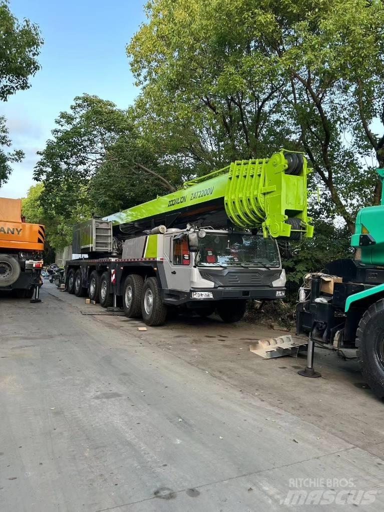 Zoomlion ZAT 2200 V Всъдеходни кранове