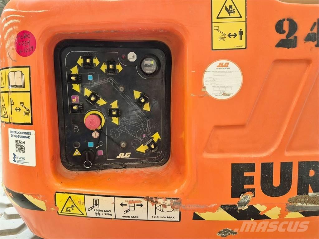JLG E600JP Съчленени стрелови подемници