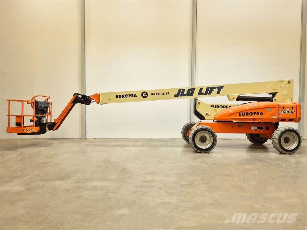 JLG E600JP Съчленени стрелови подемници