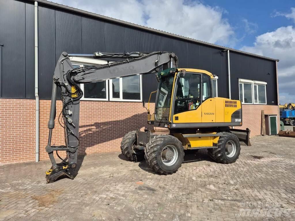 Volvo EW160C Колесни екскаватори