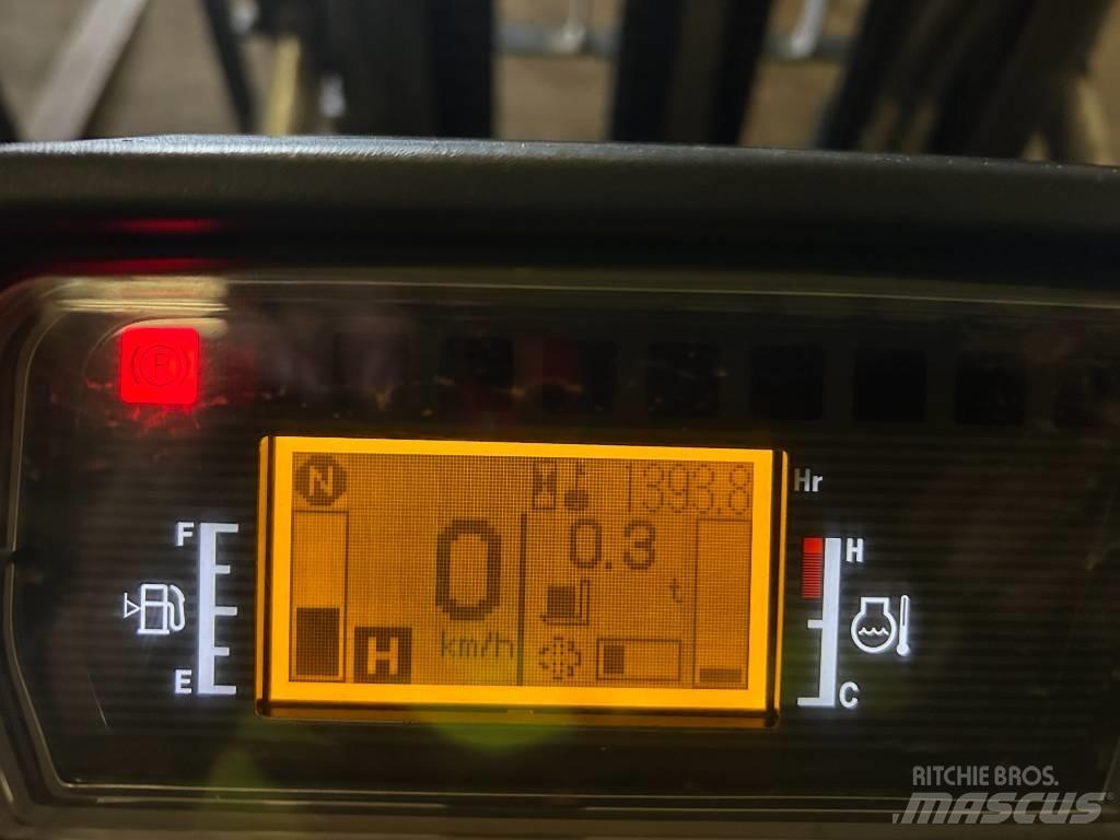 CAT DP 30 N Дизелови камиони