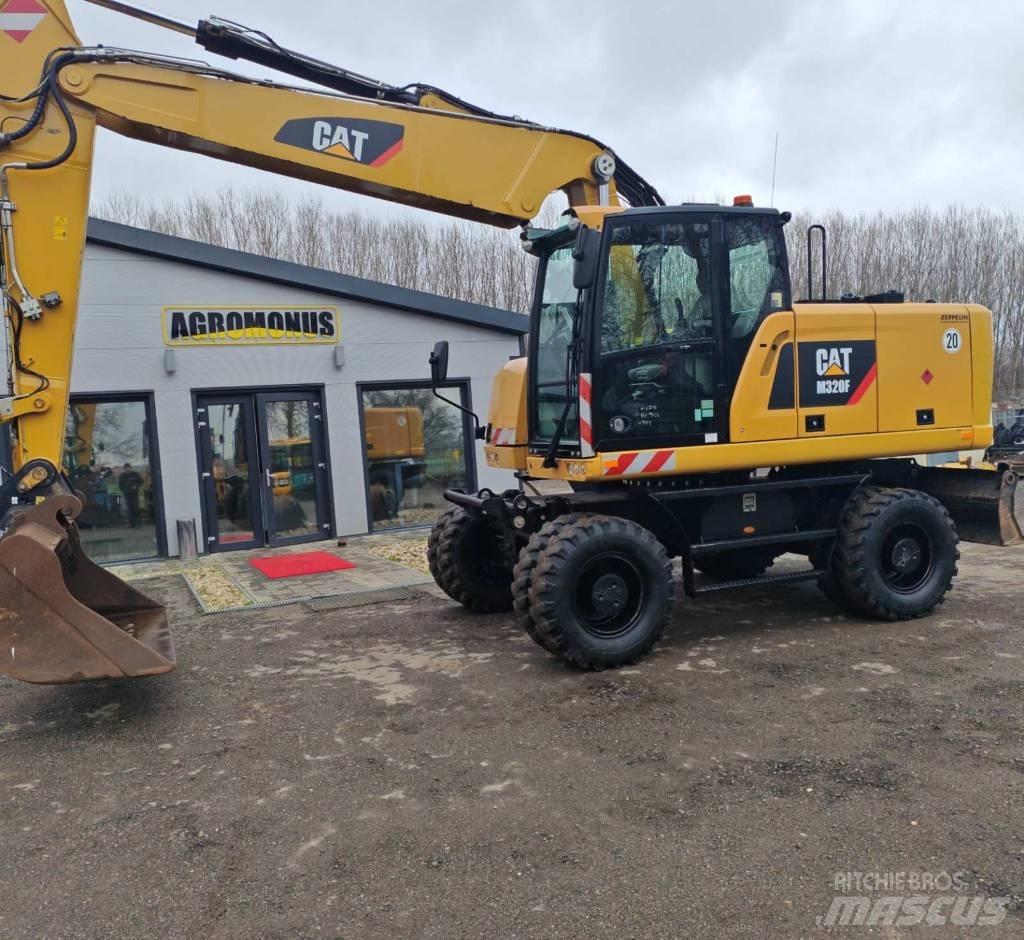 CAT M320 F Колесни екскаватори