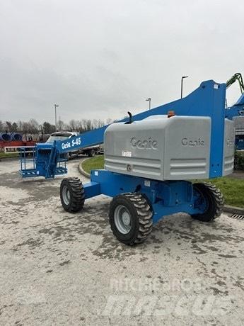 Genie S 45 Телескопични повдигачи
