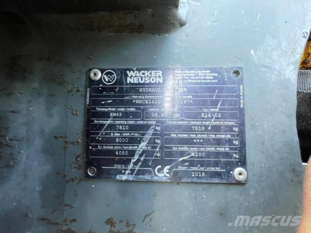 Wacker Neuson W65 Колесни екскаватори