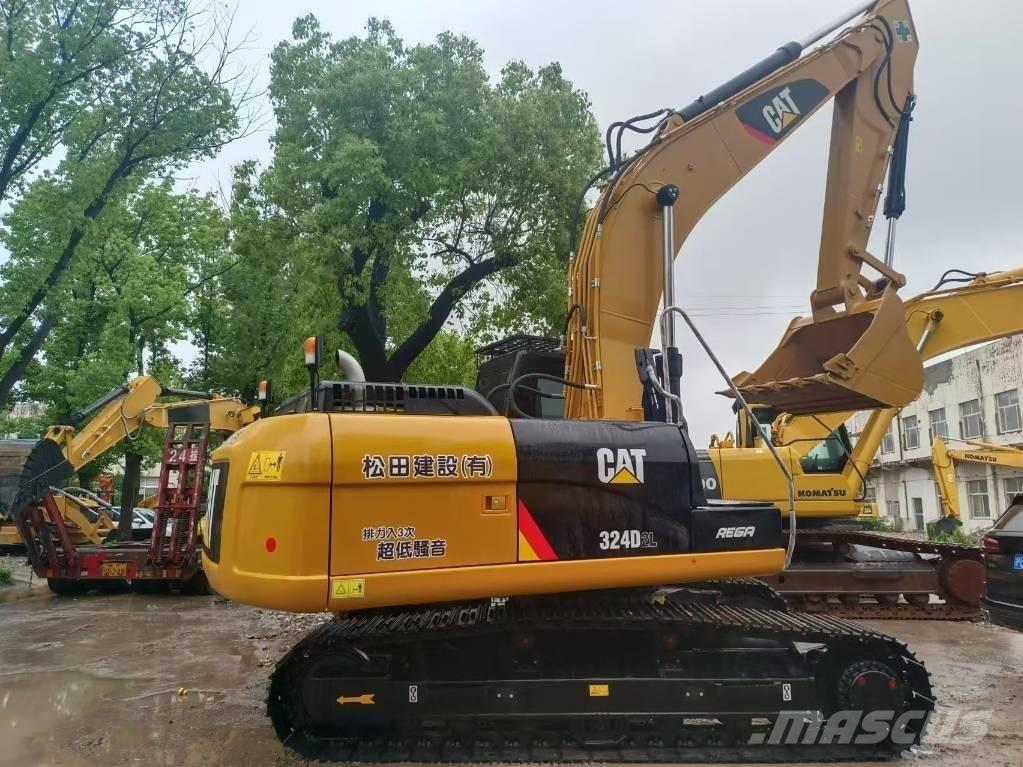 CAT 324 D Средни екскаватори 7т - 12т