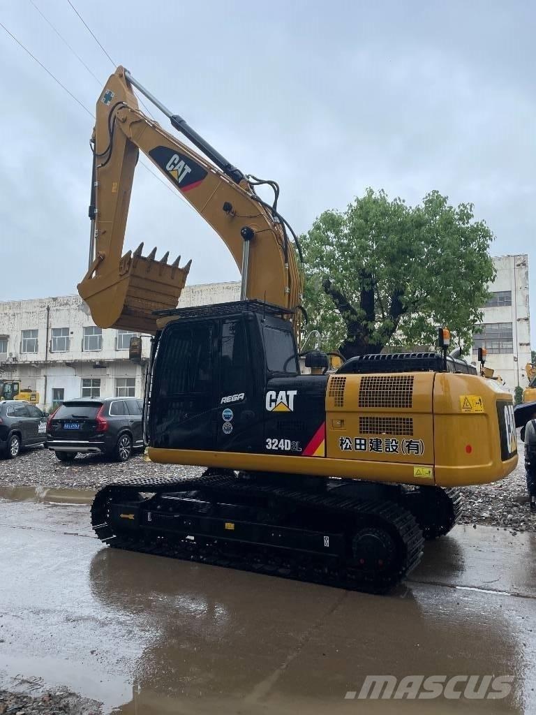 CAT 324 D Средни екскаватори 7т - 12т