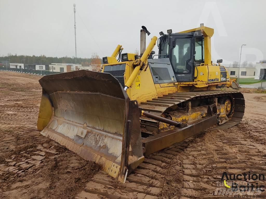 Komatsu D85PX-15 Верижни булдозери
