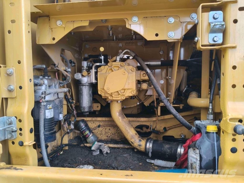 CAT 326 Верижен екскаватор