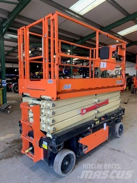 JLG 4045R Ножични работни платформи