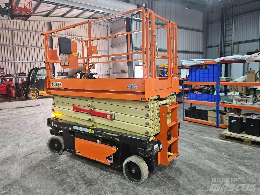 JLG 4045R Ножични работни платформи