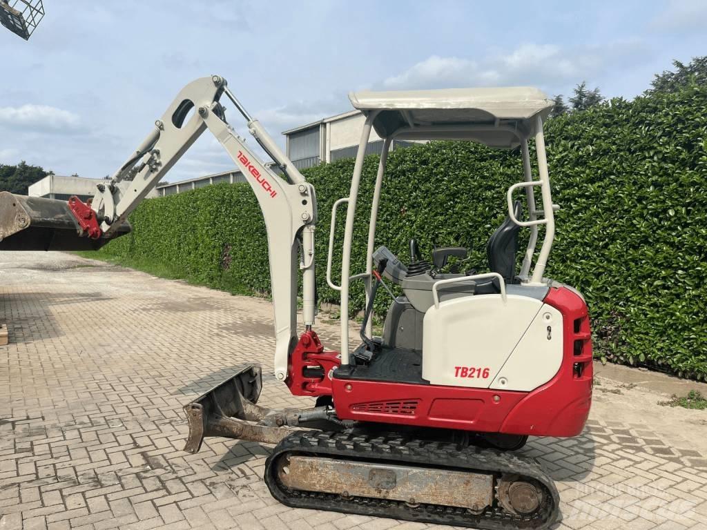 Takeuchi TB 216 Мини екскаватори < 7 т
