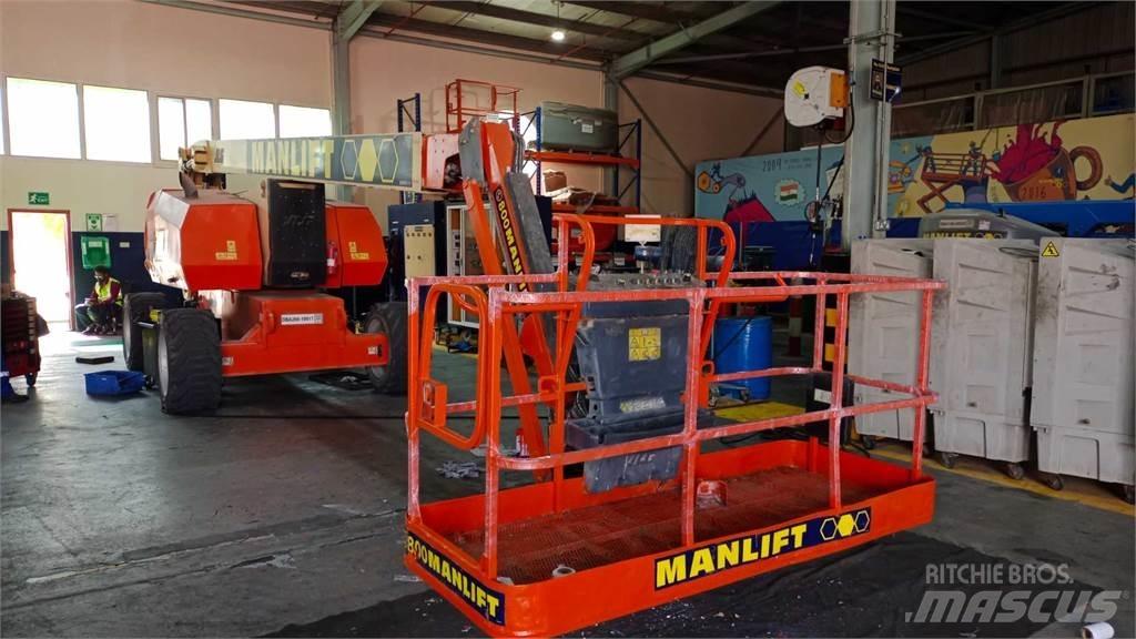 JLG 800AJ Съчленени стрелови подемници