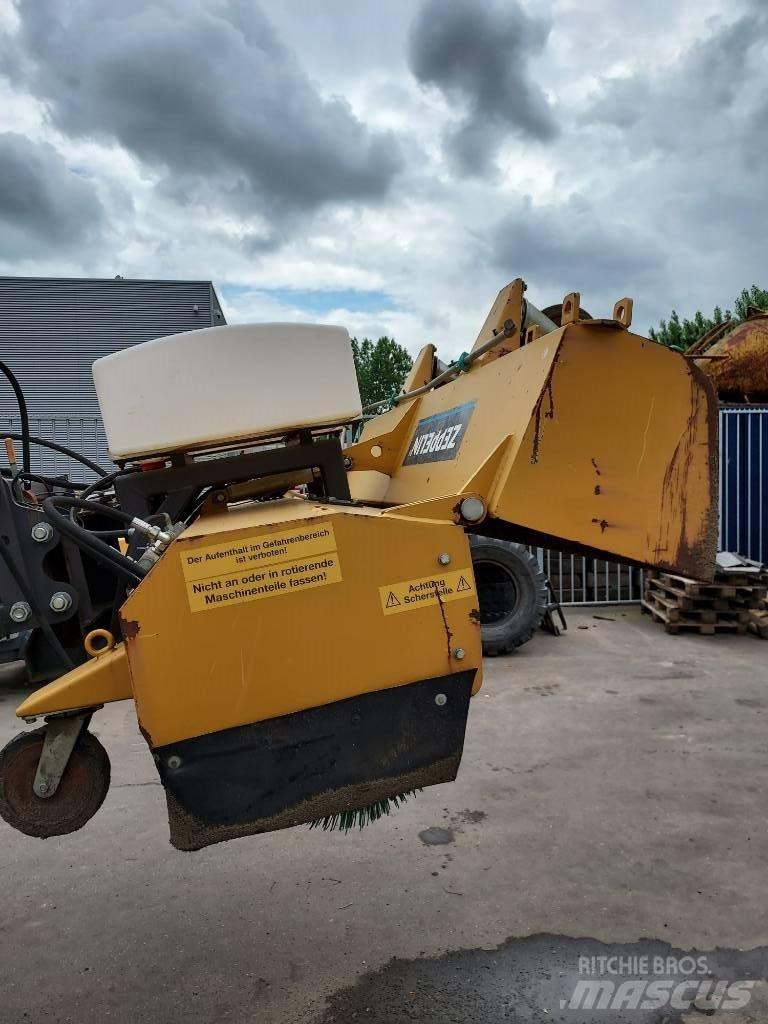 CAT 906/7/8 Автоматични метачки с четки