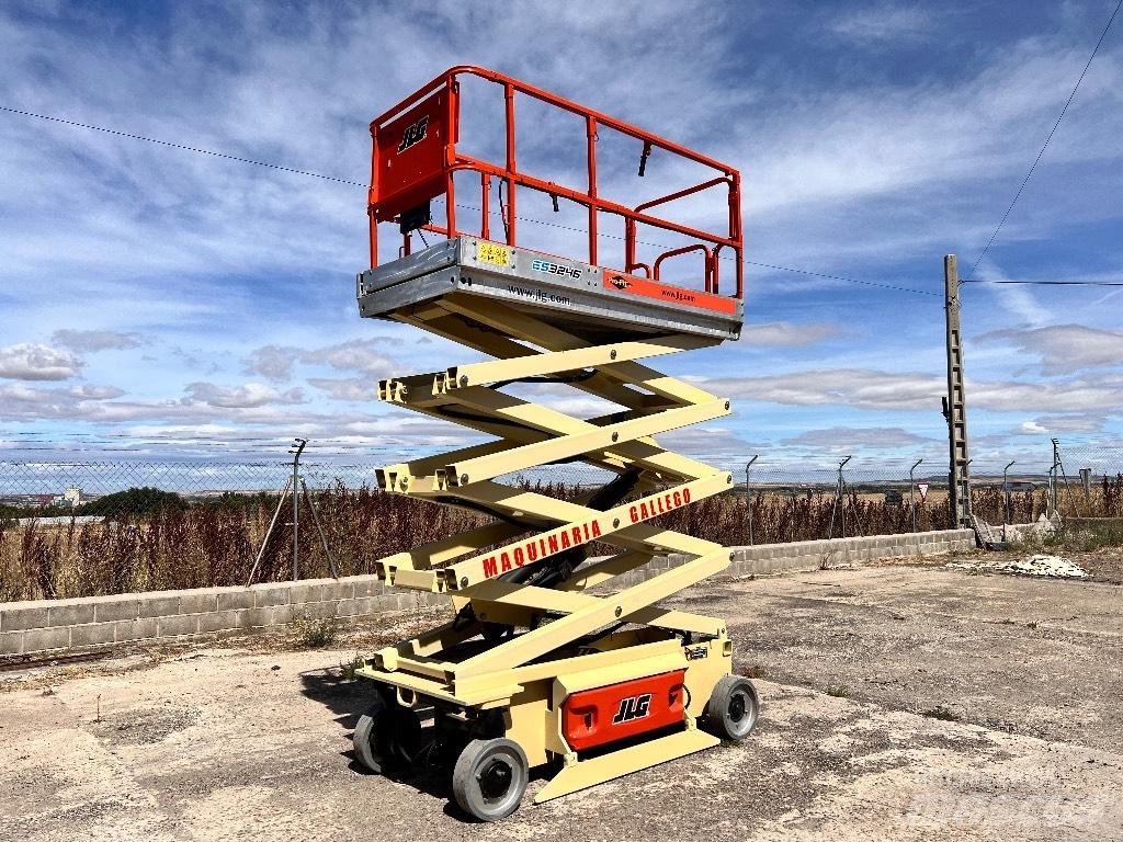 JLG 3246 ES Ножични работни платформи