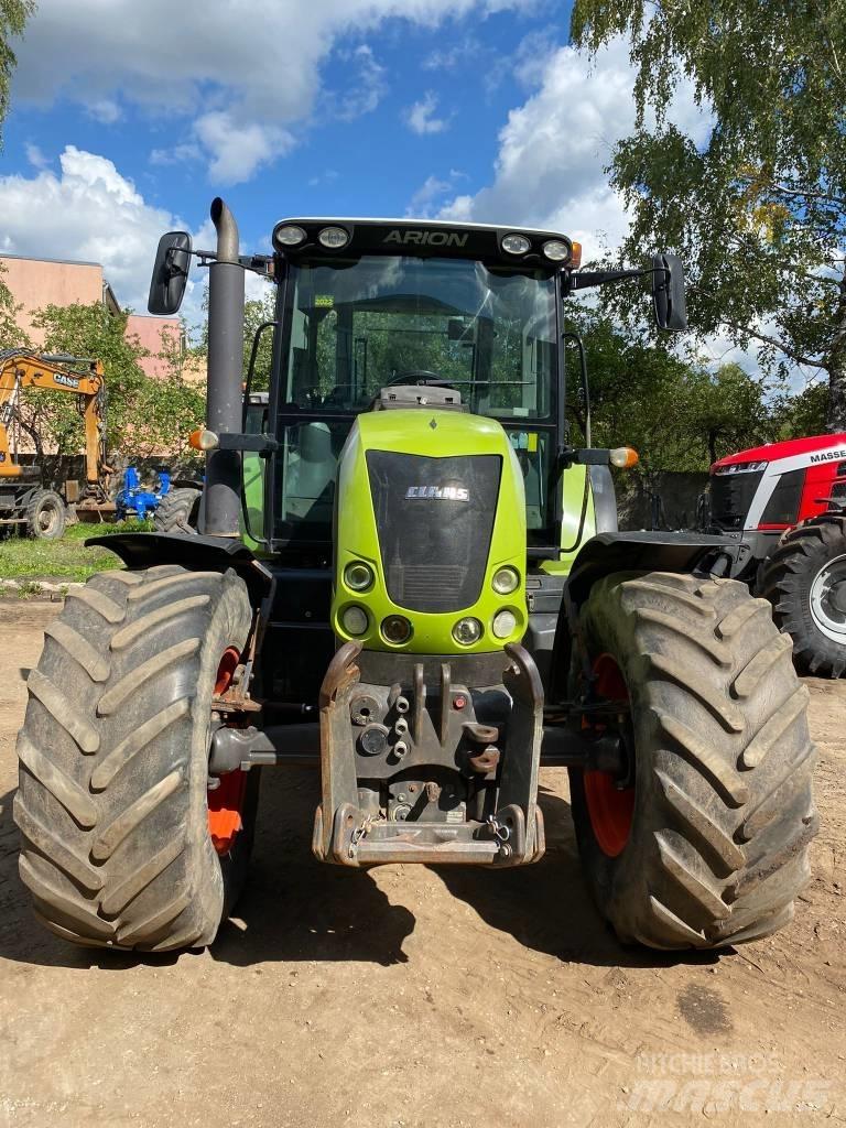 CLAAS Arion 640 Трактори