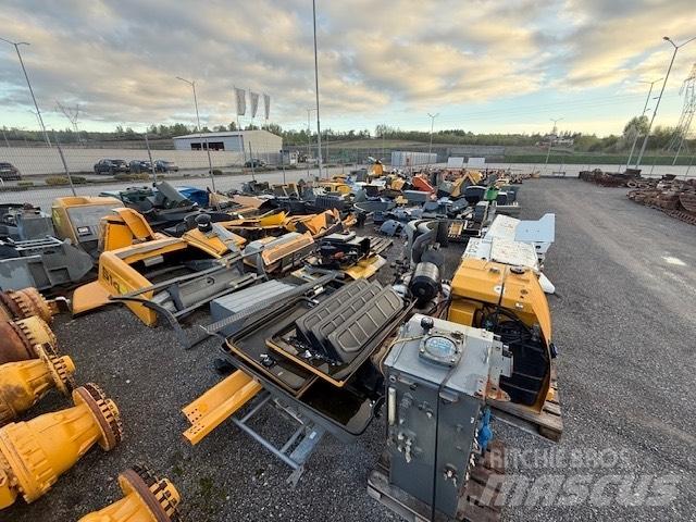 Liebherr OKLAPOWANIE Шаси