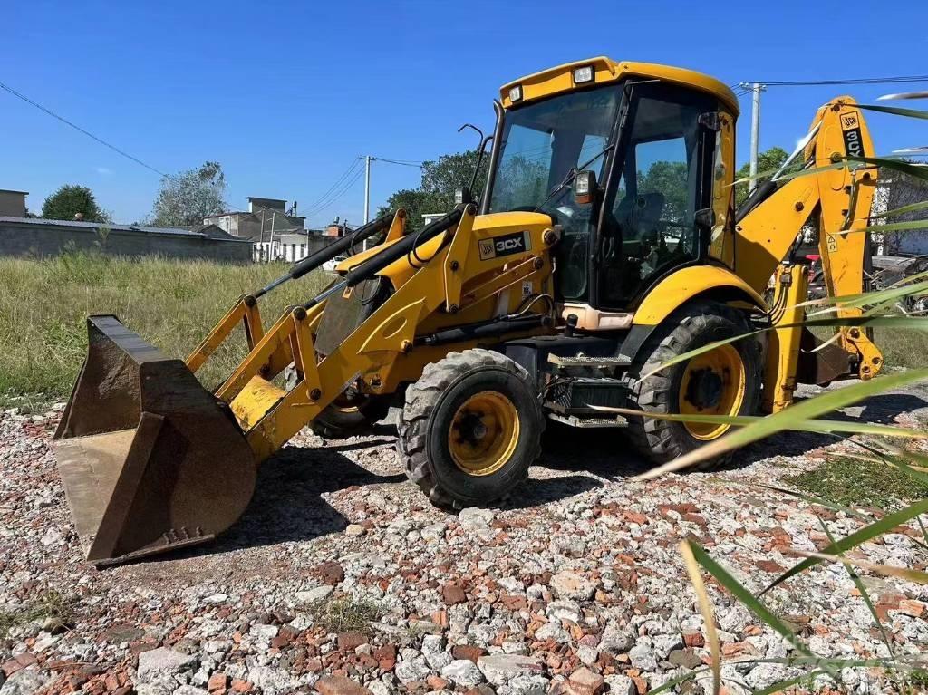 JCB 3 CX Товарач със заден ексватор