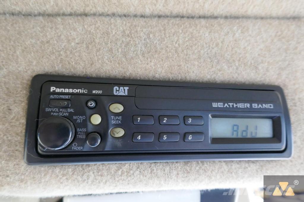 CAT 143H Грейдери