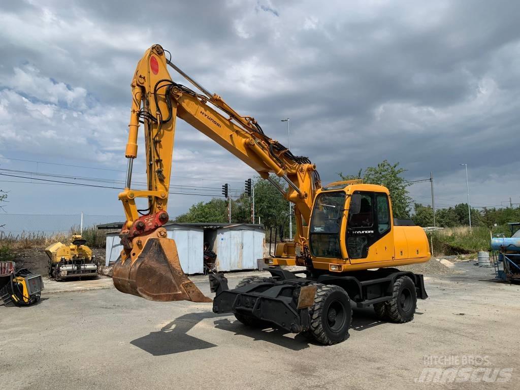 Hyundai ROBEX 170W-3 Колесни екскаватори