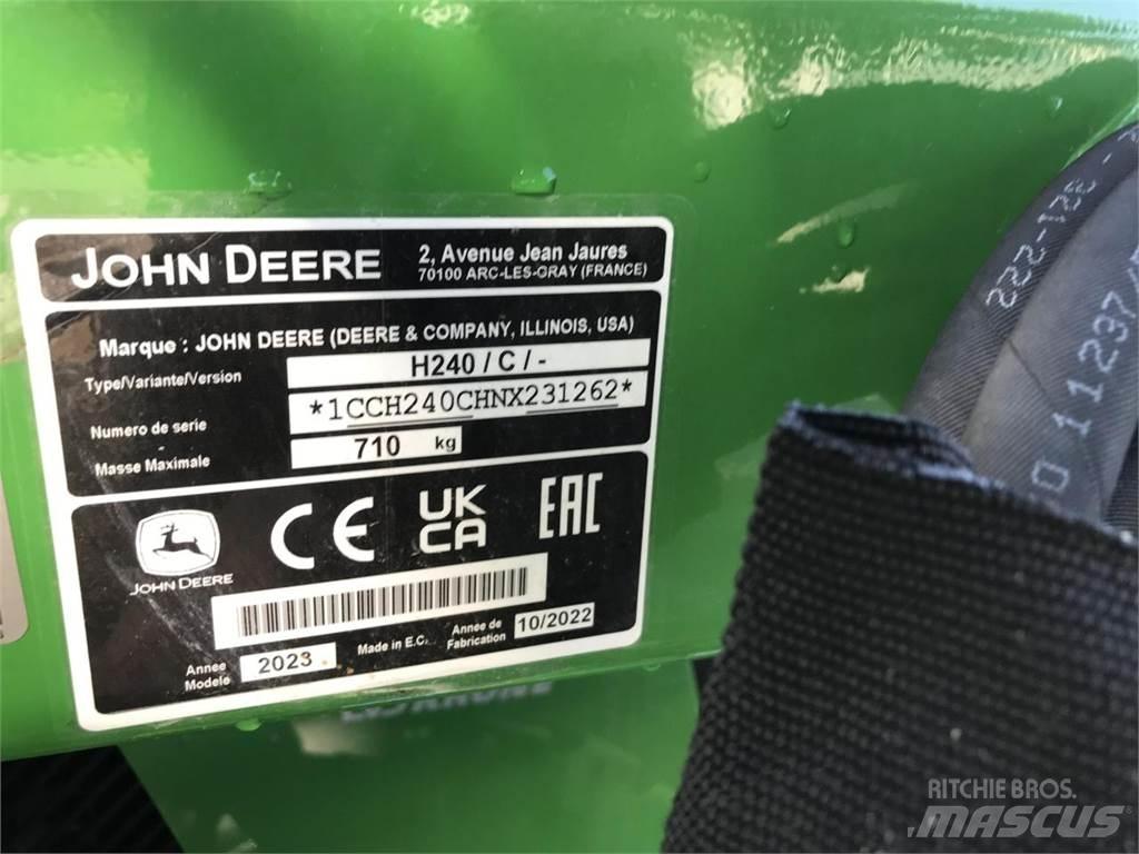 John Deere 5075E Трактори