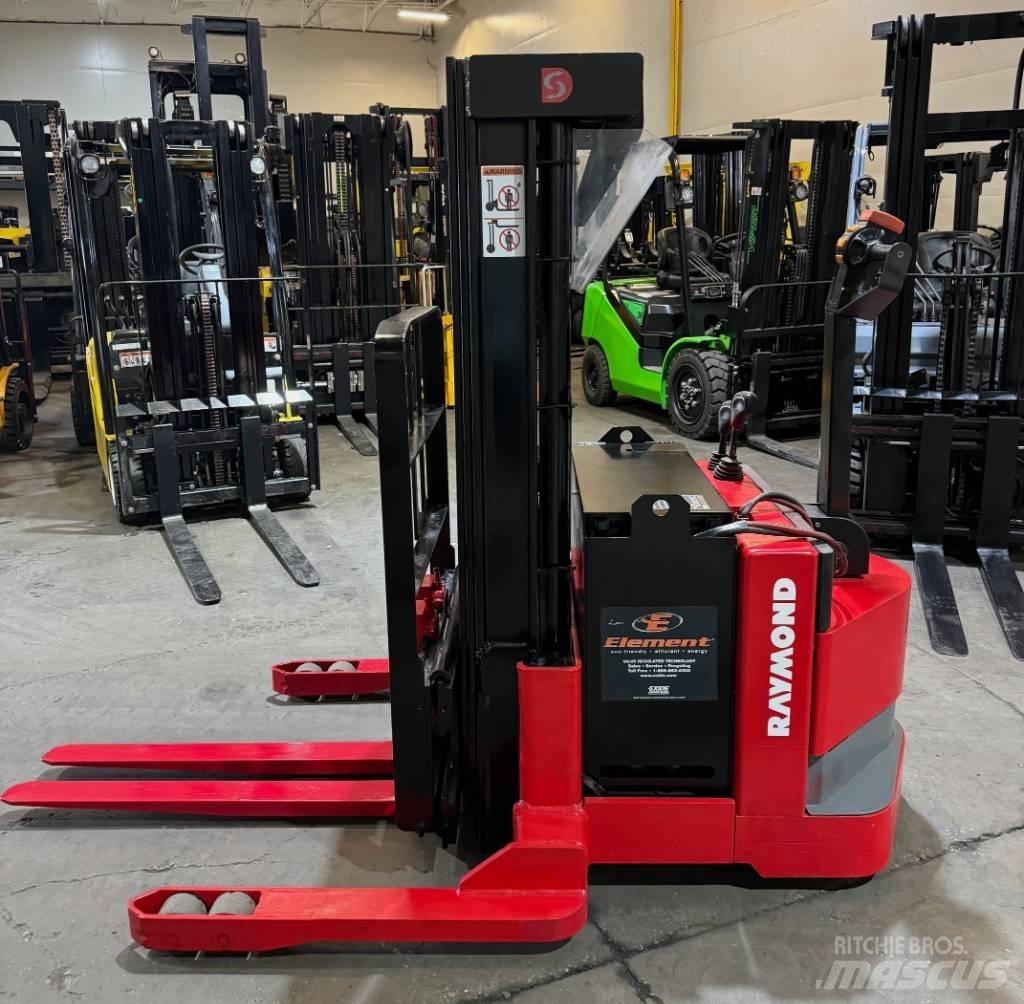 Raymond DSX040 Самоходни товарачи