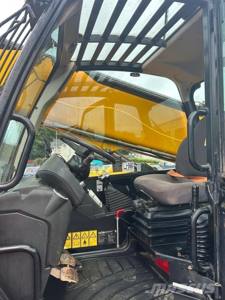 JCB 540-140 Sway / AC Телескопични товарачи