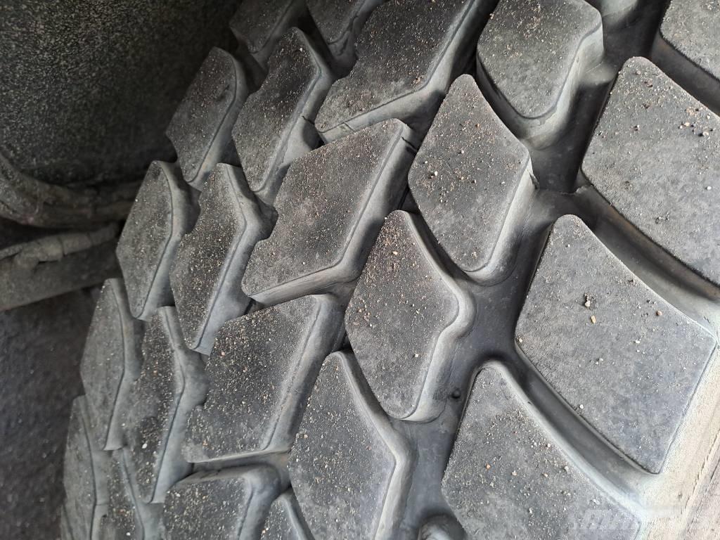 Grove GMK5220 Всъдеходни кранове