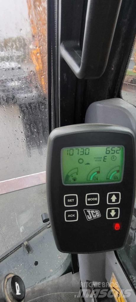 JCB JS 145 W Колесни екскаватори