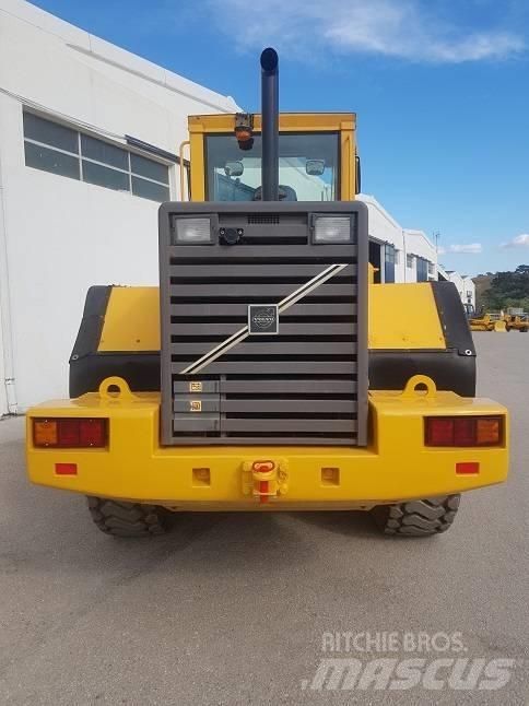 Volvo L90C Колесни товарачи