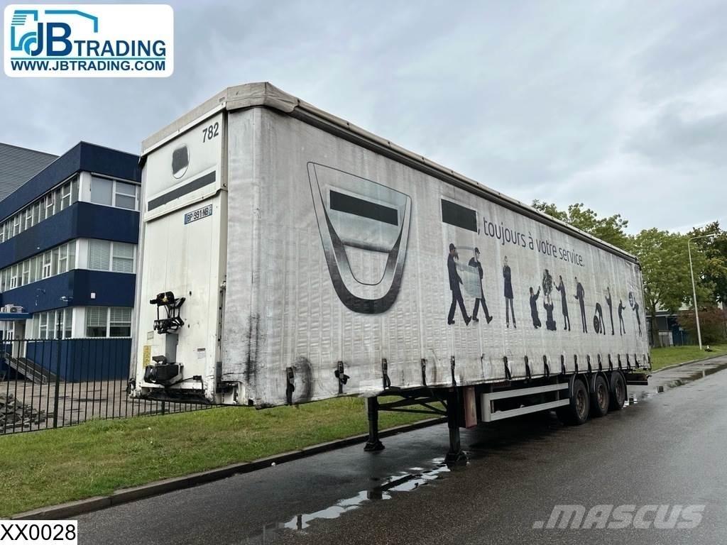 Fruehauf Tautliner Брезентови полуремаркета
